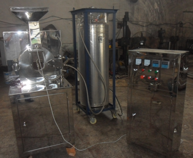 液氮低温粉碎机 液氮低温粉碎机